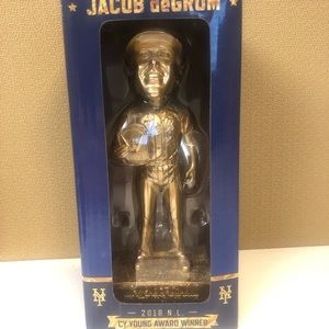 Limited edition Jacob Degrom, gold bobble head